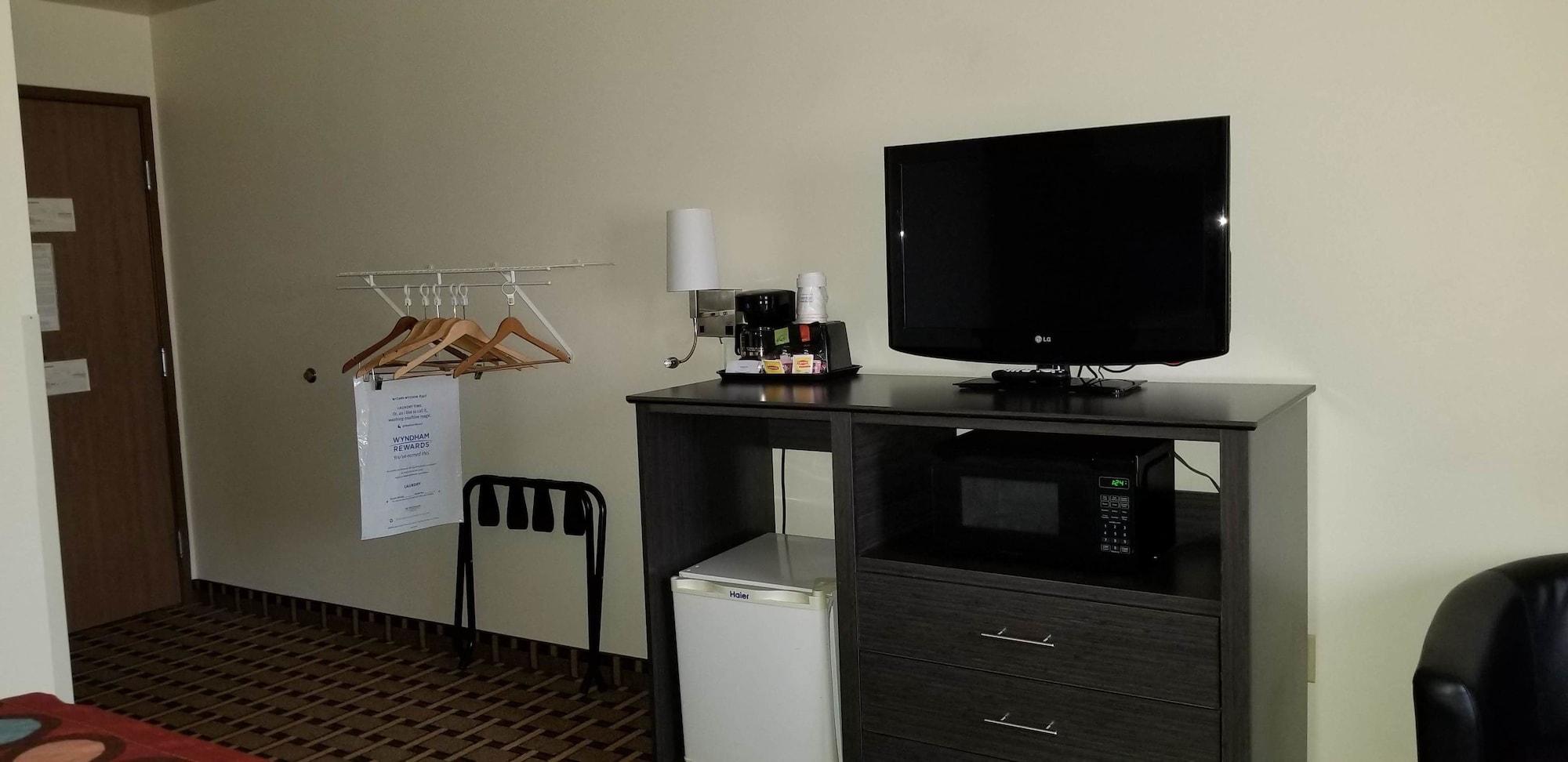 Hotel Super 8 By Wyndham Ashland Extérieur photo