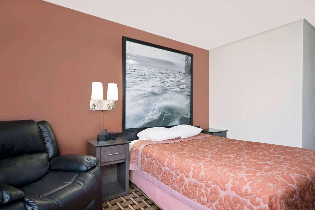 Hotel Super 8 By Wyndham Ashland Extérieur photo