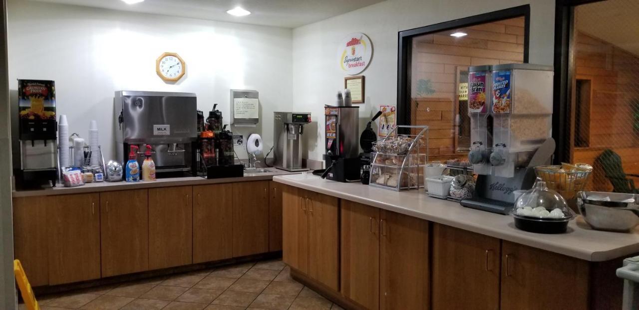 Hotel Super 8 By Wyndham Ashland Extérieur photo